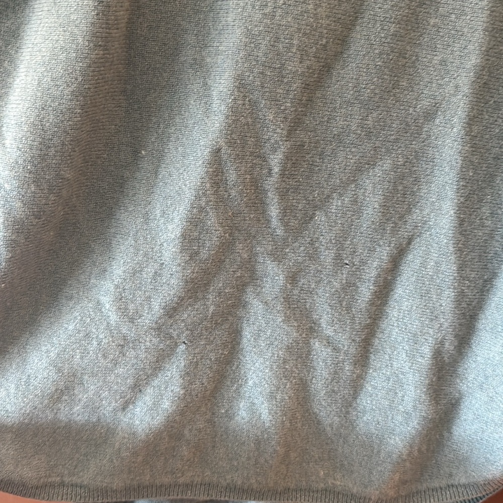 Max Studio 100% 2 Ply Cashmere Crew Neck Sweater - Picture 3 of 5
